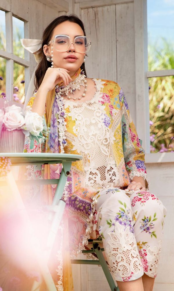 Lawn 3pc digital printed suit with patches