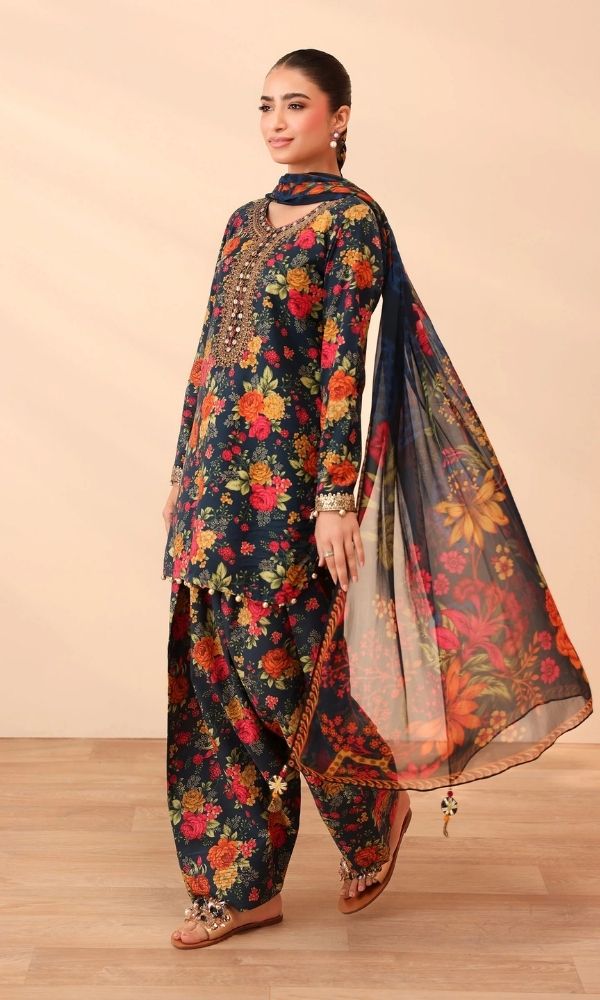 Khaddar 3pc unstitched digital printed suit with parched