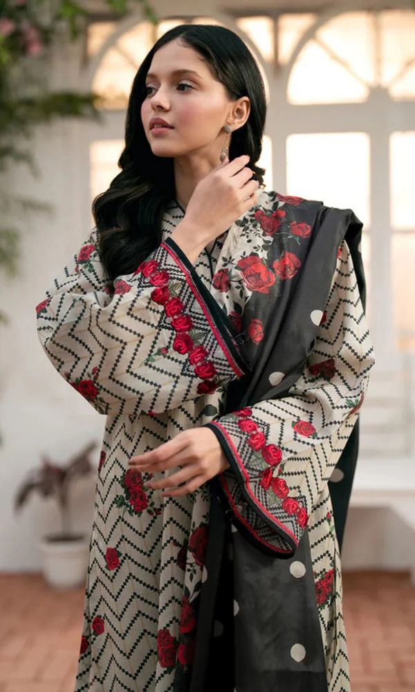 Khaddar 3pc unstitched digital printed suit