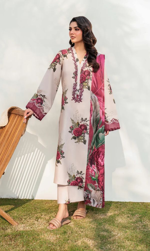 Lawn 3pc unstitched digital printed suit with patches