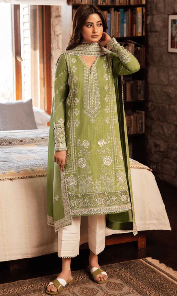Lawn 3pc unstitched heavy embroidered suit with sequence embroidered dupatta and patches