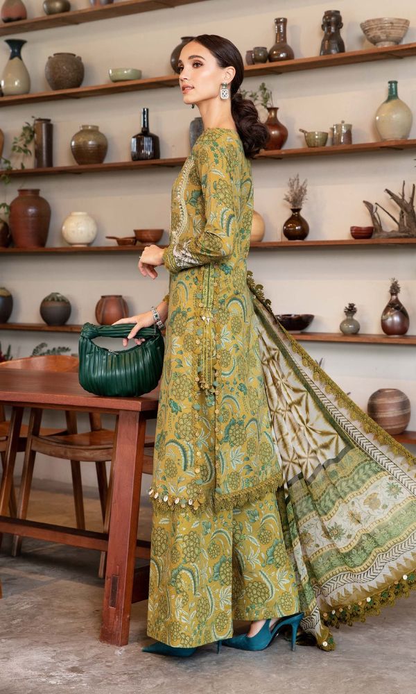 Lawn 3pc unstitched digital printed suit with patches