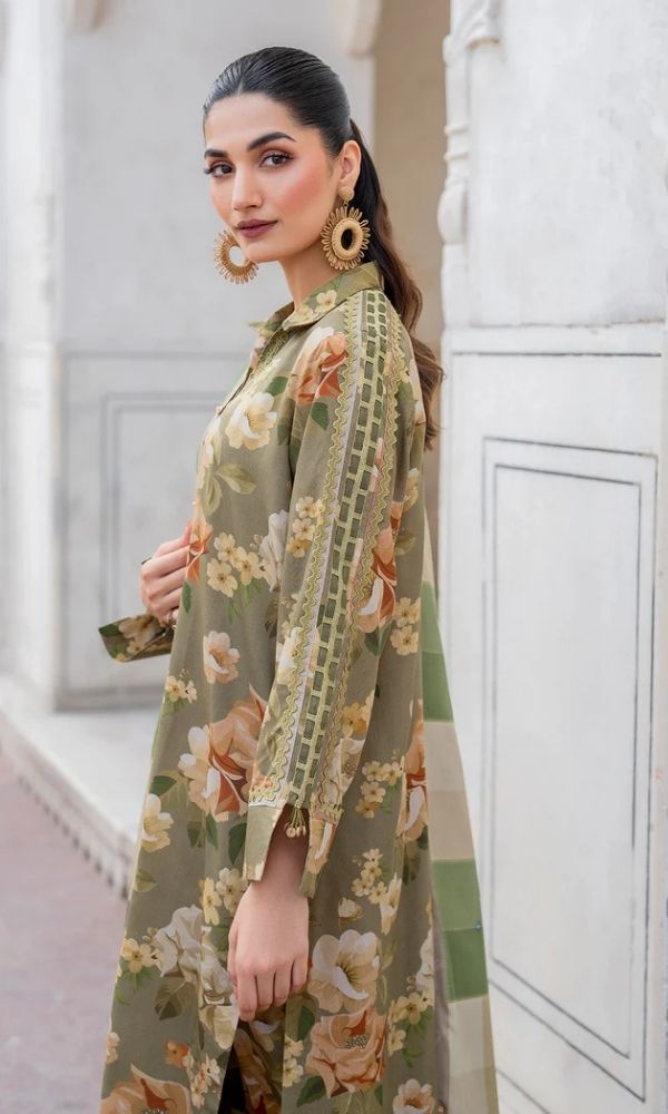 Khaddar 3pc unstitched digital printed suit