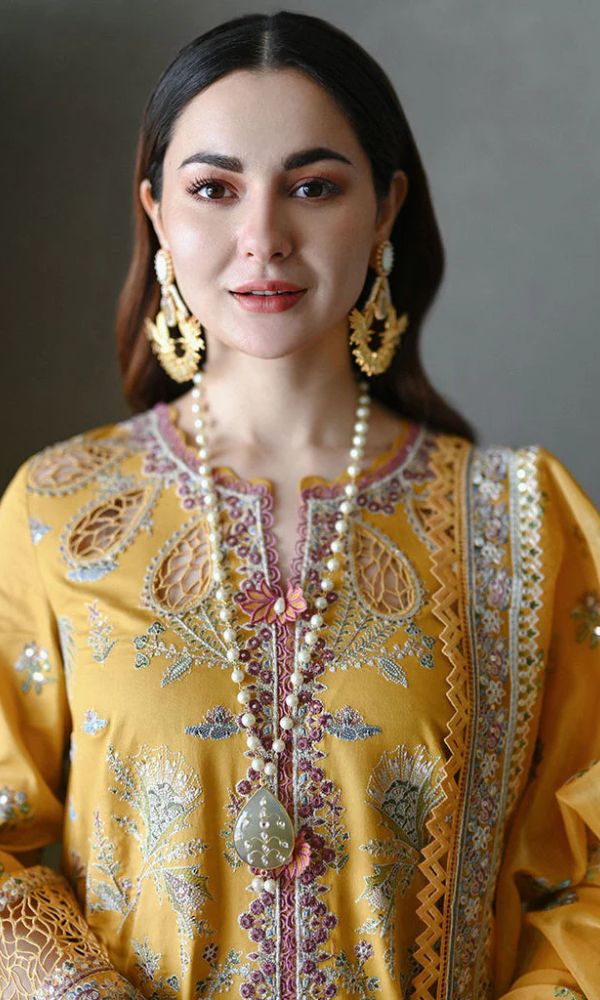 Lawn 3pc unstitched heavy embroidered suit with patches