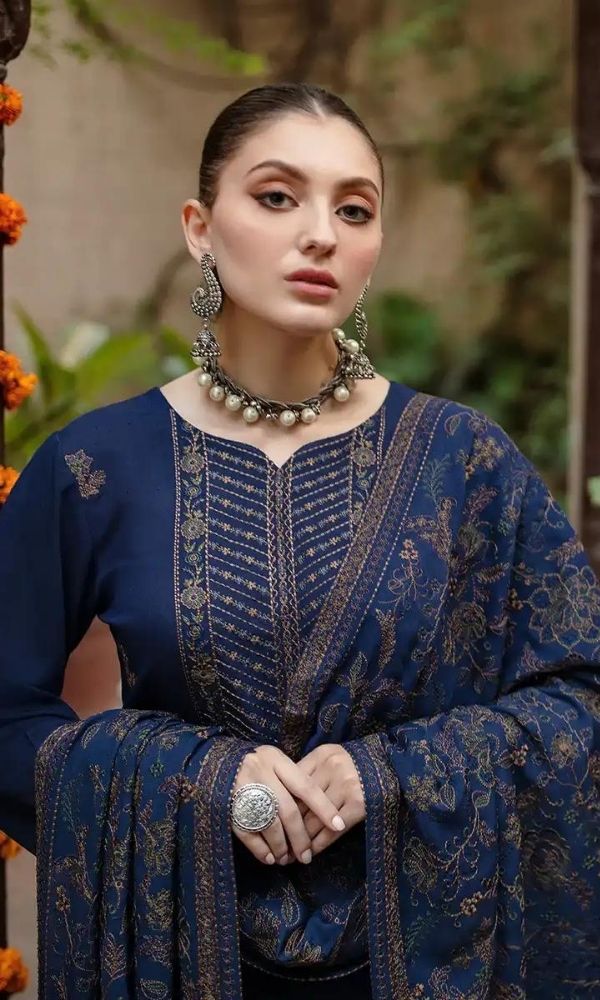 Dhanak 3pc heavy embroidered shirt with dhanak heavy embroidered shawl