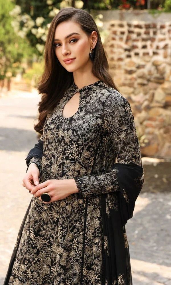 Lawn 3pc unstitched embroidered summer collection suit